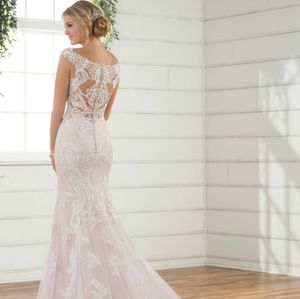 Brand New Wedding Dress!!!